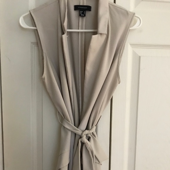 Lots of clothing items sizes small and medium! - Picture 8 of 8